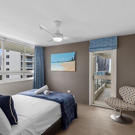 Viscount On The Beach Aparthotel Gold Coast Exterior foto