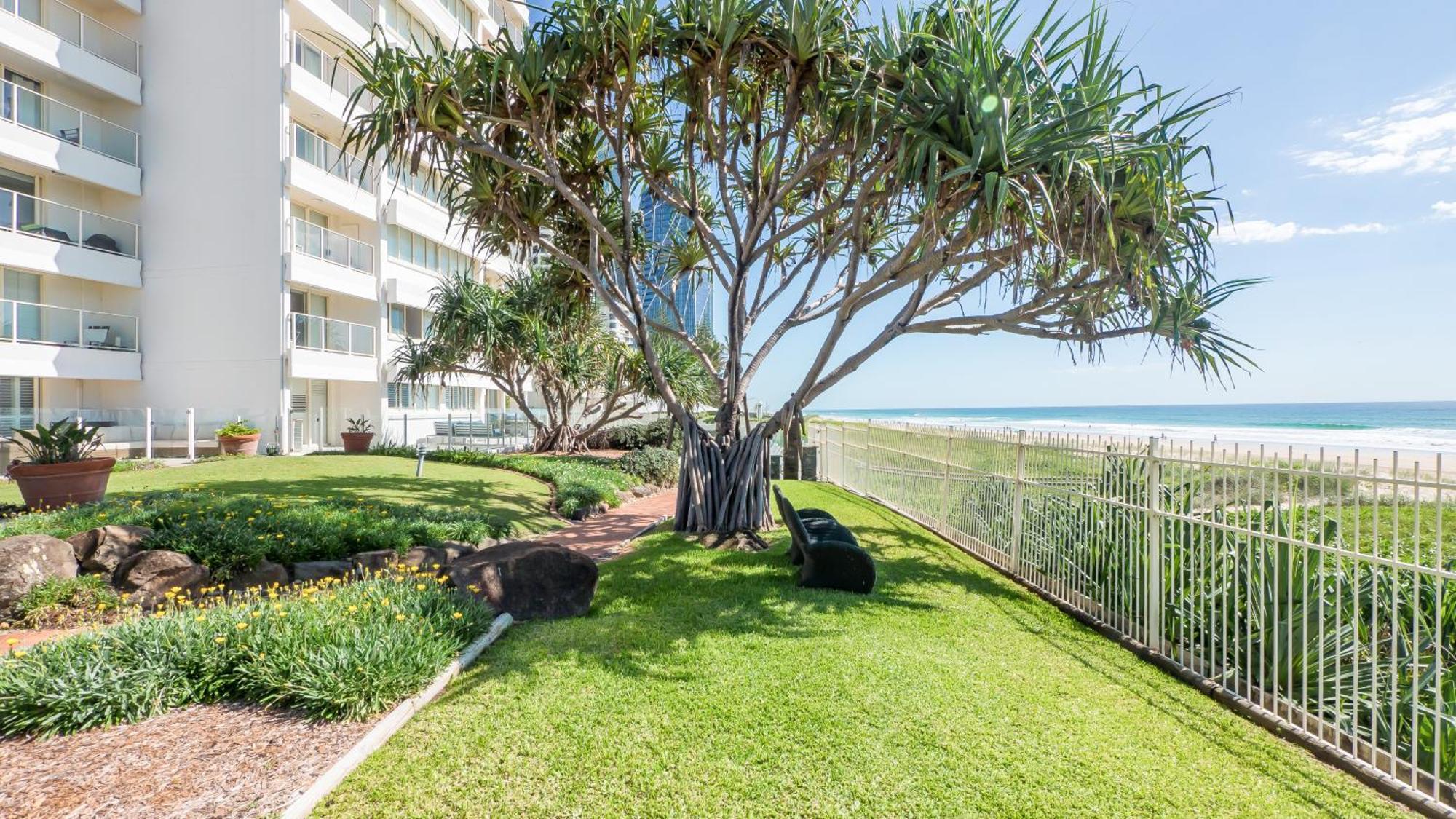 Viscount On The Beach Gold Coast Exterior foto