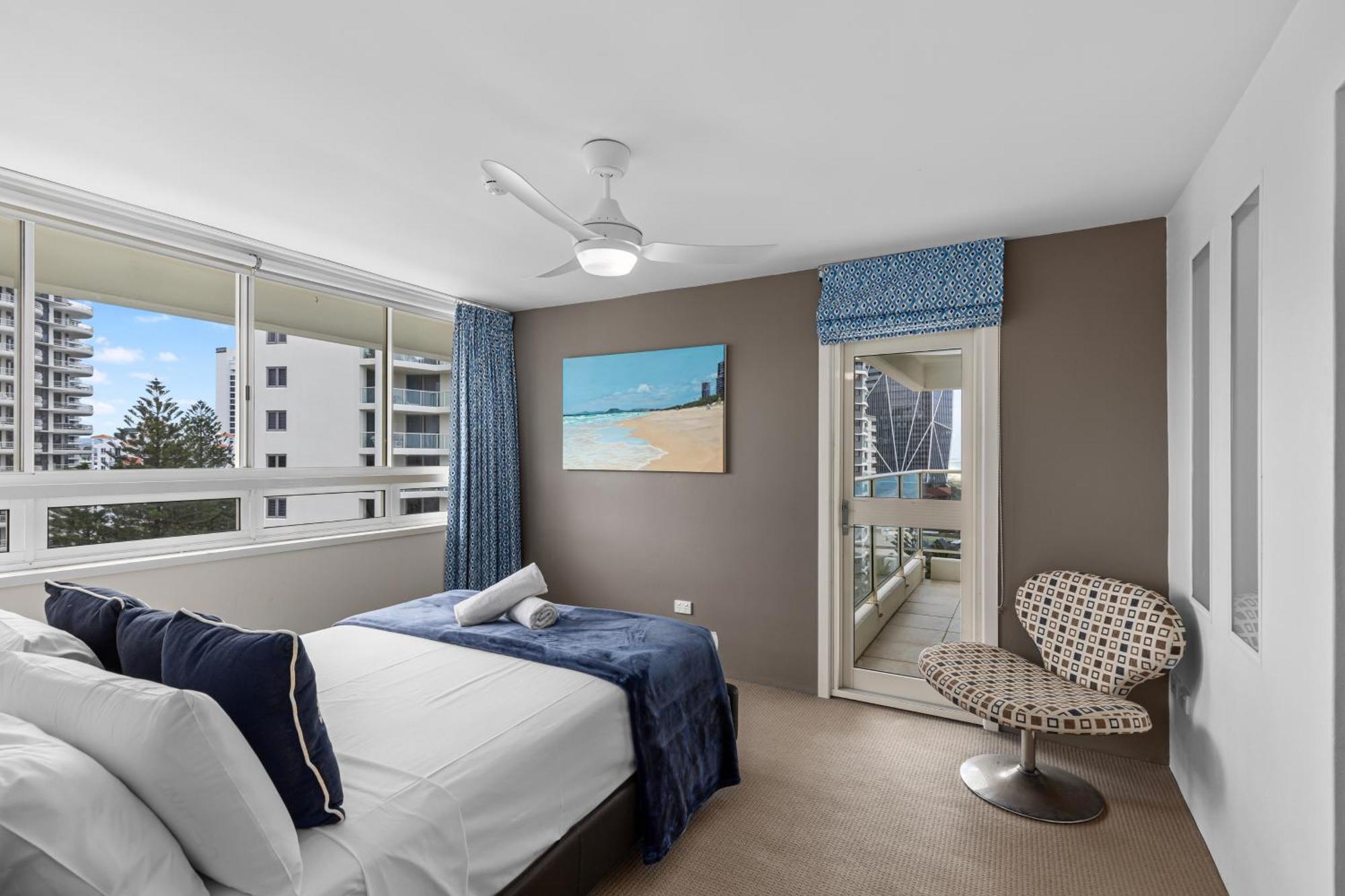 Viscount On The Beach Aparthotel Gold Coast Exterior foto